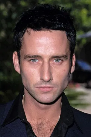 Glenn Quinn photo