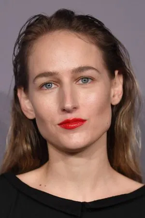 Leelee Sobieski photo