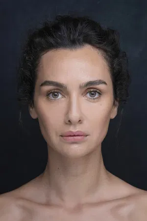 Birce Akalay photo