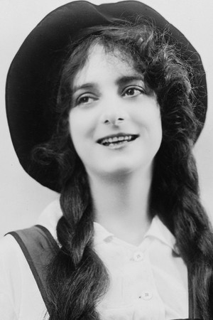 Dorothy Bernard photo