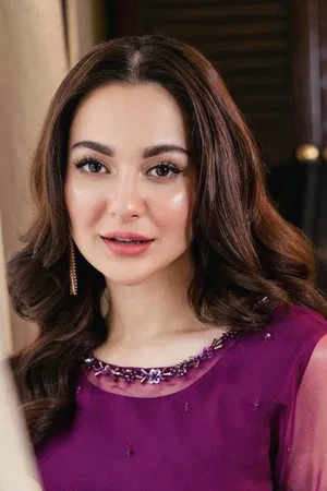 Hania Aamir photo