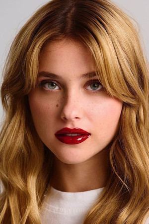 Nicole Wallace photo