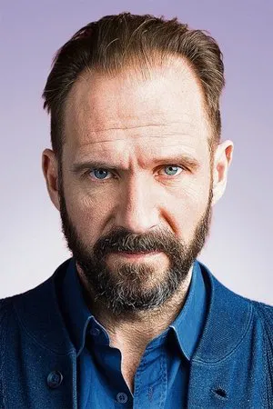 Ralph Fiennes photo