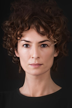 Özlem Düvencioğlu photo