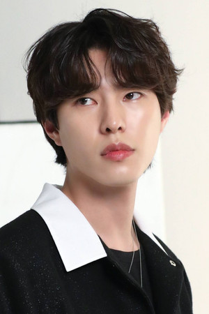 Shin Myung-sung photo