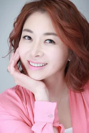 Hwang Hyo-eun photo