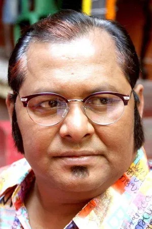 Kharaj Mukherjee photo