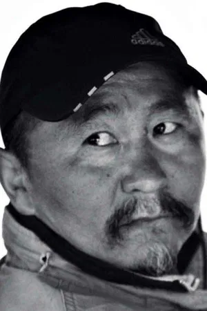 Aktan Arym Kubat photo