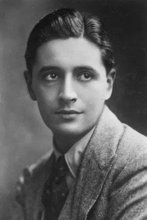 Ivor Novello photo