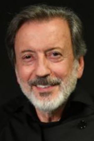 İsmet Üstekin photo