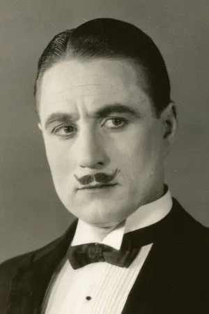 Syd Chaplin photo