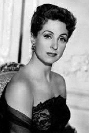 Danielle Darrieux photo