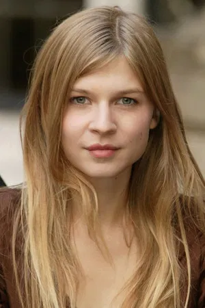 Clémence Poésy photo