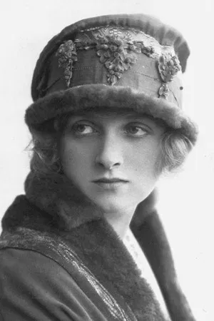Gladys Cooper photo