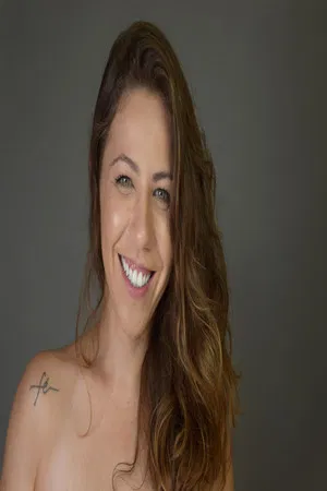 Aline Carválho photo