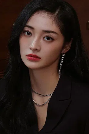 Zhou Jieqiong photo