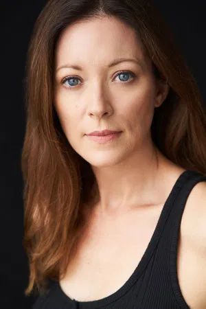 Elizabeth Bogush photo