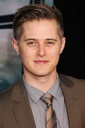 Lucas Grabeel photo