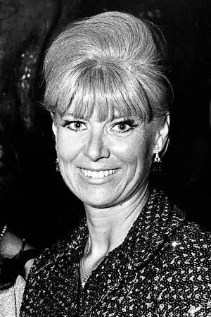 Sheila MacRae photo