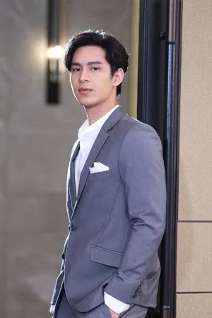 Phattharapon Dejpongwaranon photo