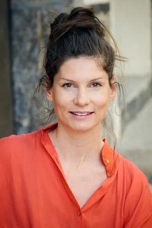 Vera Bommer photo