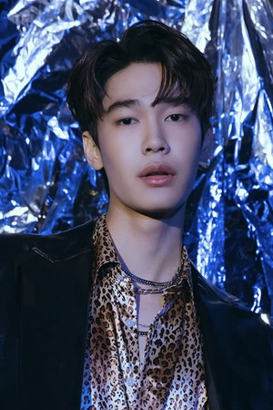 Jirawat Sutivanichsak photo