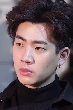 Jumpol Adulkittiporn photo