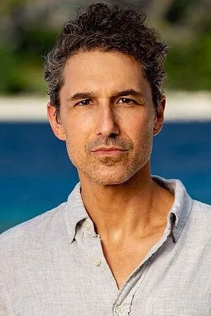 Ethan Zohn photo