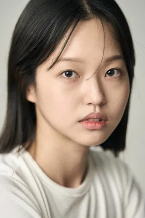 Kim Min-jung photo