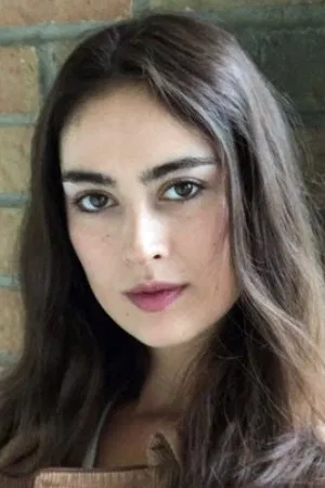 Louise Molinaro photo