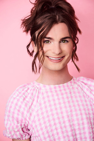 Dylan Mulvaney photo