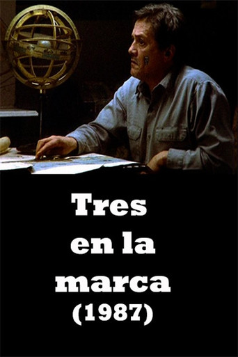 Tres en la marca poster
