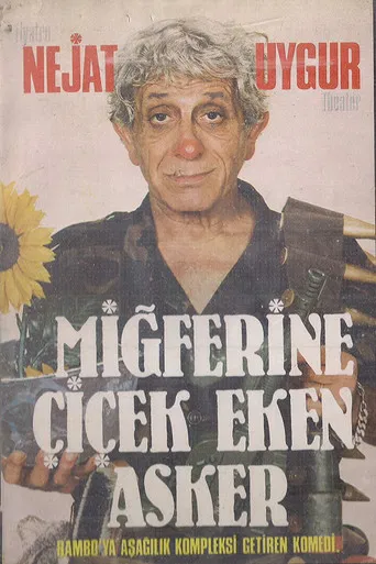 Miğferine Çiçek Eken Asker poster