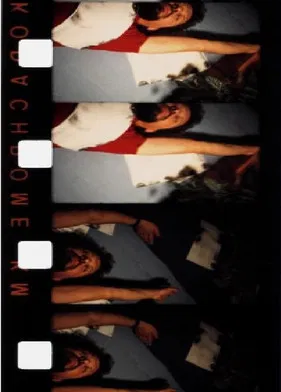 Chutes de 4 à 4 Métro-Barbès-Rochechou-Art poster