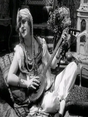 Enis Aldjelis, die Blume des Ostens poster