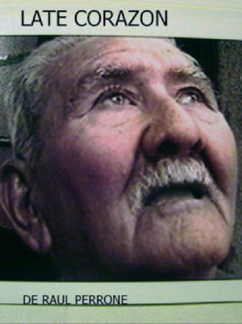 Late un corazón poster