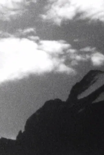 Des nuages aux fêlures de la terre poster