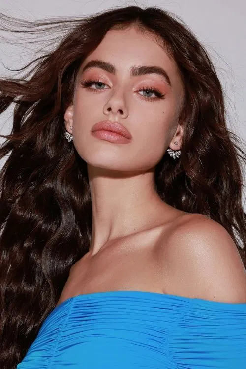 Yael Shelbia profile