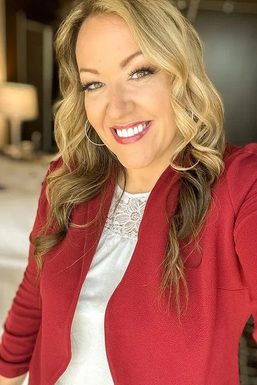 Tiffany Jenkins profile