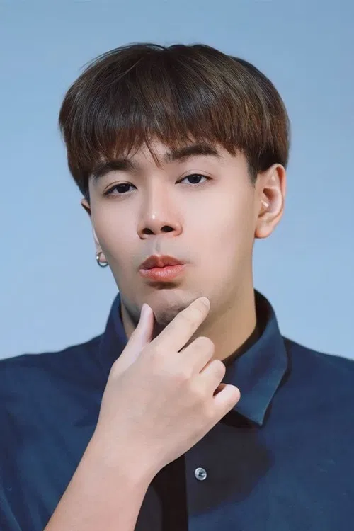 Voravee Thabthimthavorn profile