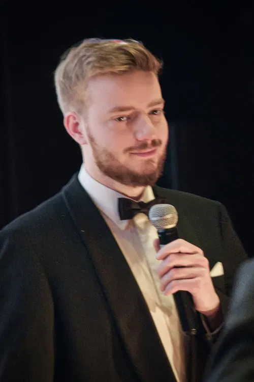 Carl-Victor Krüger profile