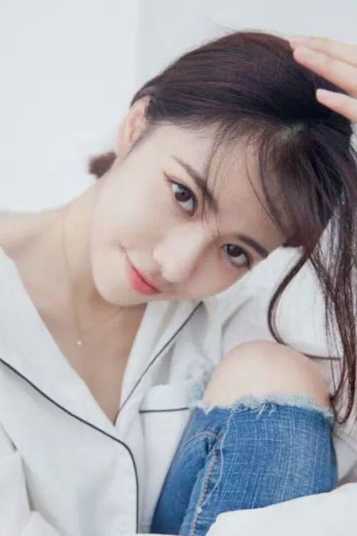Wu Jingyi profile