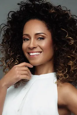 Cinnara Leal profile