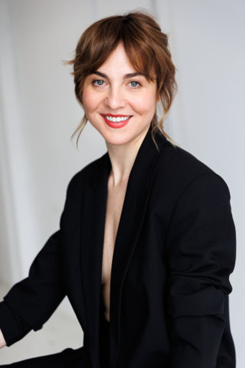 Alba Loureiro profile