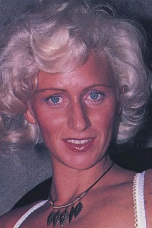 Lynn Armitage profile