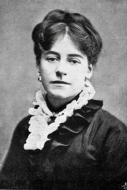 Émilienne Dux profile