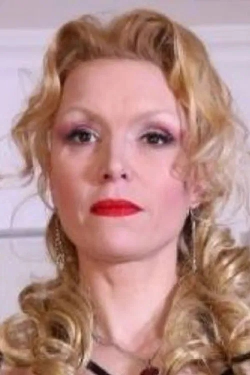 Gabrielle Holyday profile