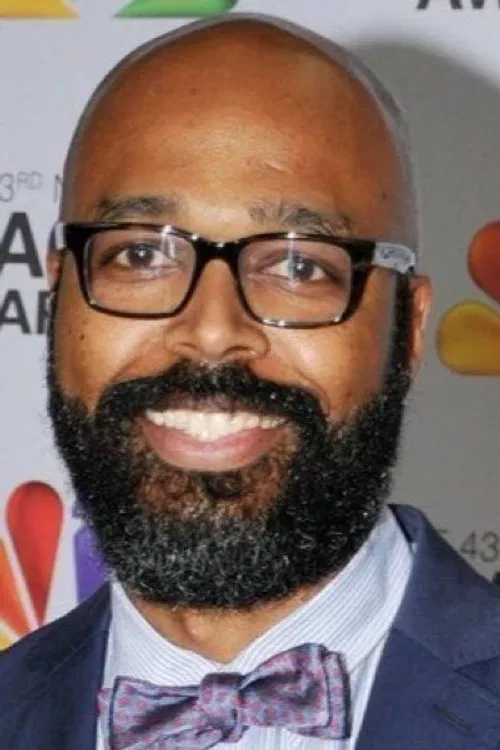 Salim Akil profile