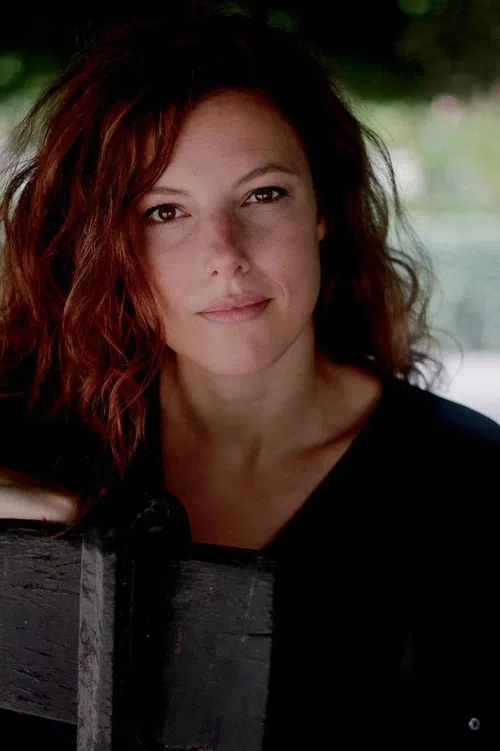 Hélène Degy profile