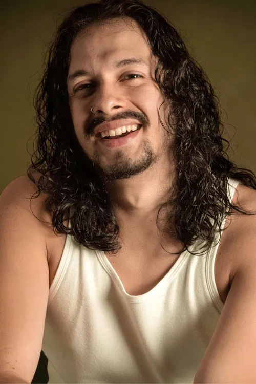 Gregory Manrique profile